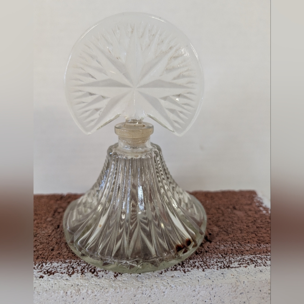 Vintage Perfume Bottle Art Deco Clear Glass  Bottle With Fan Top (1920s)